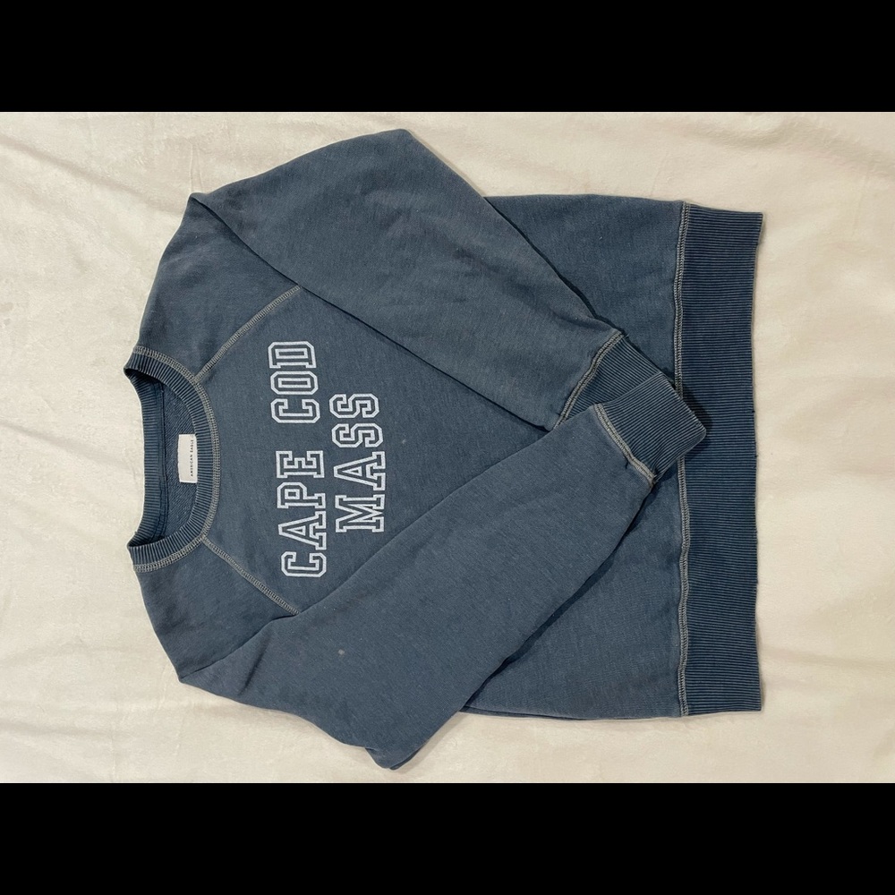 American Eagle blue crewneck